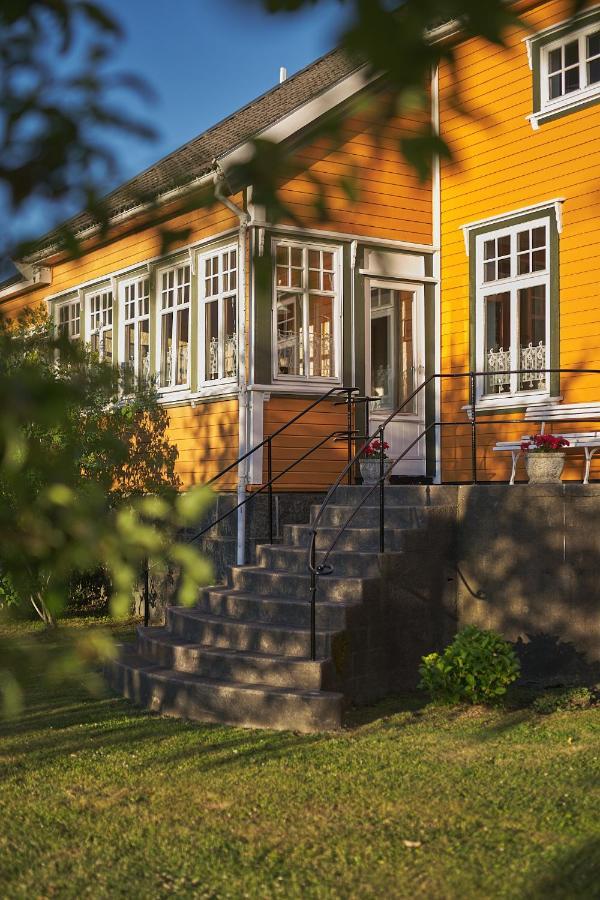 Hvasser Motell Lodge